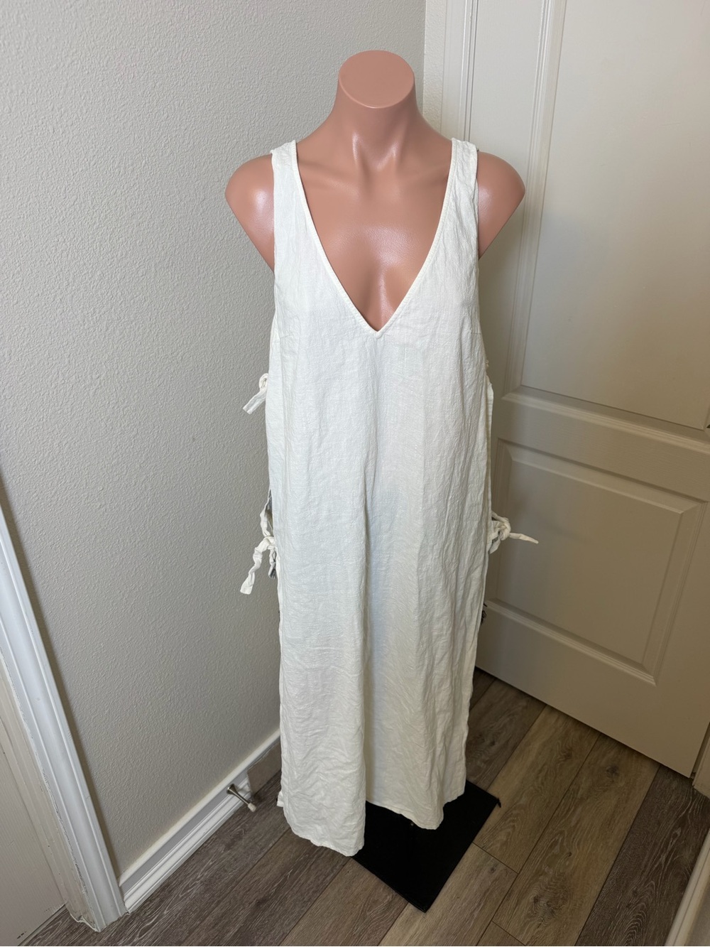 aerie White V-Neck Linen Maxi Dress with Side Ties